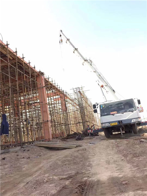 南岔县25 吨、50 吨吊车怎么选？多大重量 / 半径适合对应车型？